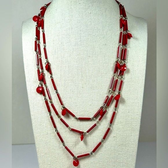 Vintage Opera Length Necklace Red Glass Bugle Beads Lucite Dangles MCM Mod Retro - Picture 8 of 8
